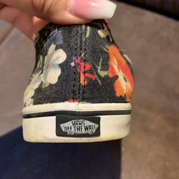 Vans Floral Athletic Shos - Picture 3 of 3